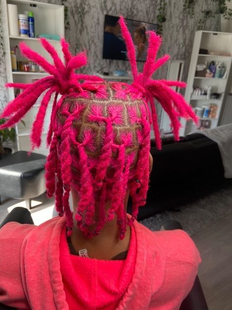 loc style pink Pink Locs, Loc Colors, Loc Ideas, Loc Hairstyles, Beautiful Dreadlocks, Cute Hair Colors, Short Locs Hairstyles, Faux Locs Hairstyles, Dreadlock Style