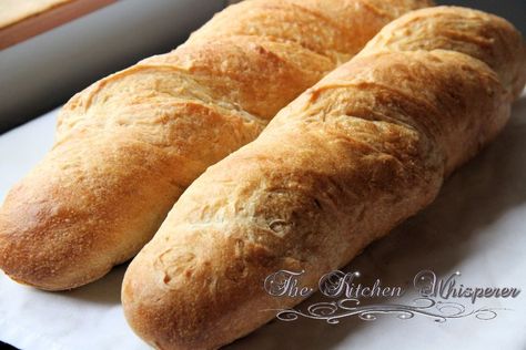 Making homemade crusty French baguettes are easier than you think. Nothing beats the smell of warm bread filling up the kitchen! Make this delicious recipe today! Crusty French Baguettes, homemade french bread, easy french bread, bread baking, homemade bread Panera French Baguette Recipe, Panera Baguette Recipe, French Baguette Recipe, Crusty French Bread, Bread Baguette, Homemade French Bread, Classic Pot Roast, Baguette Recipe, Wedding Soup