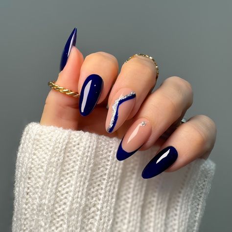 Dark blue press on nails 💙 #pressonnails #pressons #pressonnailslovers #bluenails #nailinspo #luxurynails #classynails Midnight Blue Nails, Gel X Tips, Blue Press On Nails, Blue French Tip, Glitter Press On Nails, Blue And Silver Nails, Blue Coffin Nails, Dark Blue Nails, Navy Nails