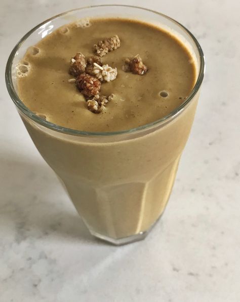 Sunbutter Smoothie #HYH  A few years before my migraines began, my husband ordered a book called Superfood Smoothies by Julie Morris claiming it was a good way to use the Vitamix we received from our wedding registry. The book contained lots of ingredients with weird names like lucuma, maca, and goji (this was before goji berries became the … Sunbutter Smoothie, Migraine Diet Recipes, Chickpea Pasta Salad, Headache Diet, Dizzy Cook, Julie Morris, Maca Smoothie, Dried Goji Berries, Migraine Diet