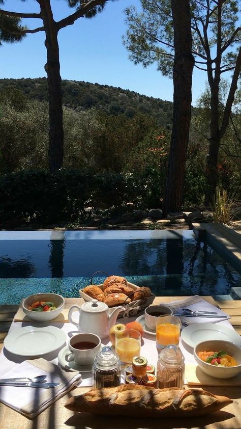 Breakfast By The Pool, Good Morning Videos, Breakfast Video, Ibiza Travel, Good Morning Breakfast, French Breakfast, Porto Vecchio, Gold Rate, Morning Breakfast