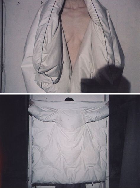 maison martin margiela collection autumn/winter 1999/2000 Duvet Coat, Down Blanket, Fashion Design Template, Models Backstage, Anti Fashion, Blanket Coat, Colmar, Martin Margiela, Video Image