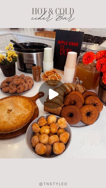 Tara Tedesco | Tnstyled on Instagram: "HOT & COLD CIDER BAR! 🍎  If you are entertaining this Fall this is the perfect addition! Would even be great for fall outdoor sporting events and everyone can bring a treat!   I added some cider to a slow cooker and put this on low and added the cold apple cider to a drink dispenser. I also put out some dried orange slices and cinnamon sticks for garnish!  Linking everything I can in my Amazon storefront that’s links in my bio!   #ciderbar #fallideas #fallentertaining #applecider Fall, autumn, fall entertaining ideas, fall party ideas," Fall Entertaining Ideas, Cold Cider, Cold Apple Cider, Fall Party Ideas, Apple Cider Bar, Fall Cider, Cider Bar, Warm Apple Cider, Hot Cider