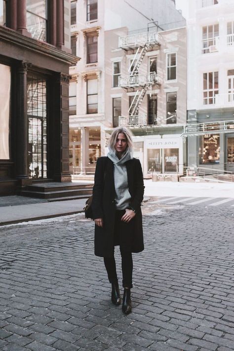 AROUND SOHO Look Zara, Easy Style, Looks Street Style, Hoodie Outfit, Rachel Comey, 가을 패션, Looks Style, Mode Style, Winter Looks