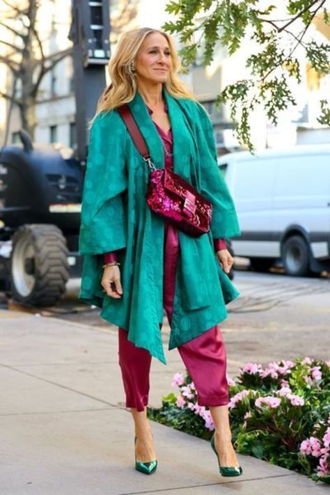 Carrie Outfits, Sarah Jessica Parker Style, Estilo Gossip Girl, Sara Jessica Parker, Carrie Bradshaw Outfits, Parker Outfit, Carrie Bradshaw Style, City Outfits, Paris Outfits