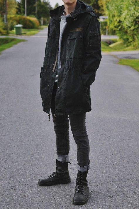 Massive inspiration album. Includes SLP, street goth, classic streetwear, /lit/ life, Shia Leboots and woman inspo - Album on Imgur Edgy Mens Fashion, Don Pedro, Mode Rock, Mode Costume, Mens Fashion Edgy, Look Rock, New Mens Fashion, Neue Outfits, Mode Masculine