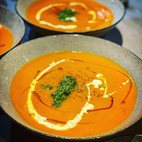 Tomato Basil Soup Half Baked Harvest, Healthy Roasted Tomato Basil Soup, Roasted Creamy Tomato Basil Soup, Roasted Tomato Basil Soup Vegan, Roasted Tomato Basil Soup, Traditional Pumpkin, Roast Pumpkin, Basil Pesto, Red Chilli