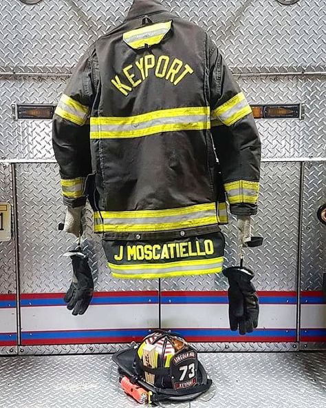 Firefighters Motivational pictures #firefighter_brotherhood #firefighter #firefighters #firefighter_feuerwehr Firefighter Jacket, Firefighter Brotherhood, Motivational Pictures, Christmas Celebration, Fire Service, Character Outfits, Fire Trucks, Firefighter, Motorcycle Jacket