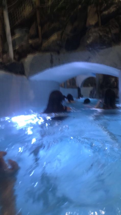 Indoor Waterpark Aesthetic, Water Park At Night, Water Park Aesthetic Friends, Center Parcs Aesthetic, Water Park Aesthetic, Waterpark Aesthetic, Centre Parcs, Summertime Madness, Centre Parks