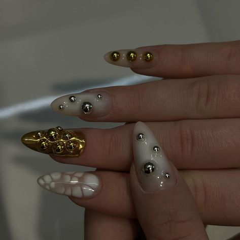 Gold Stud Nails, Nail Asthetic, Stud Nails, Gel Toe Nails, Abstract Nail Art, Glamour Nails, Studded Nails, Nails 2024, Nails Desing