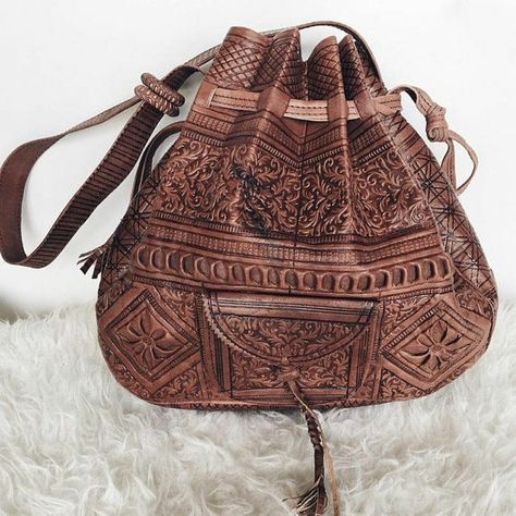 bag womens purse handmade Morocco leather bag made by hand for women, girls | eBay Bohemian Leather Bag, Moroccan Bags, Look Hippie Chic, Boho Leather Bags, Boho Chic Bags, Bohemian Bags, Moroccan Leather, Genuine Leather Totes, Hipster Outfits