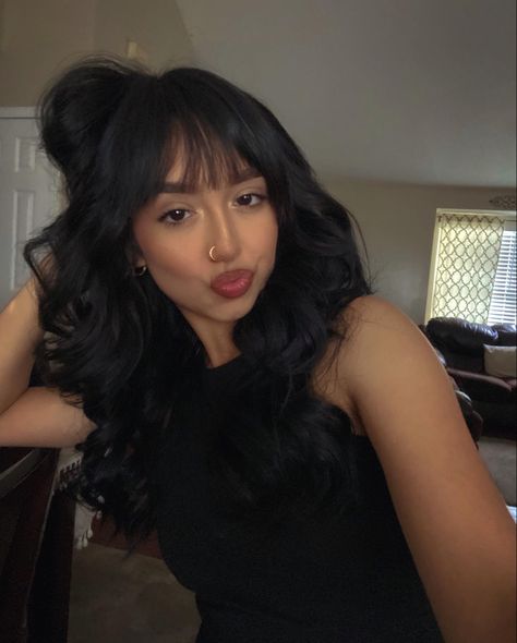 Bangs And Curled Hair, Blowout With Fringe, Bangs Long Layers, Y2k Bangs Hairstyle, Thick Wispy Bangs, Bangs With Curled Hair, Whispy Front Bangs Black Hair, Blowout Hair With Bangs, Hair Inspo With Bangs