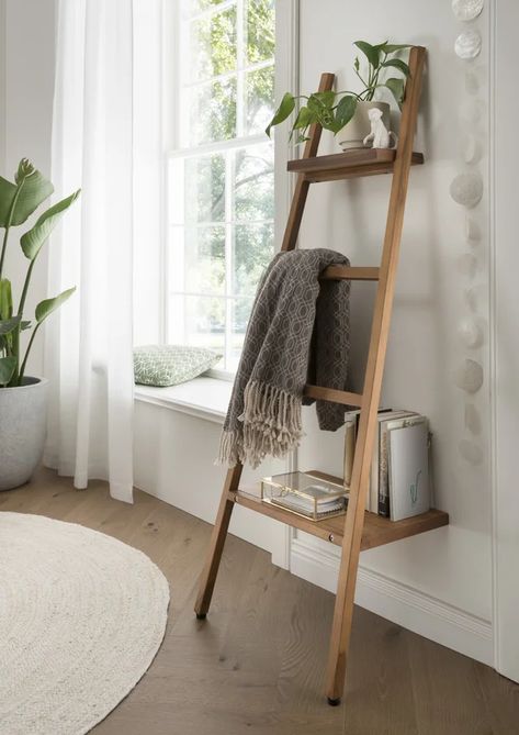 Ladder Towel Racks, Bathroom Storage Decor, Bathroom Ladder Shelf, Styling Bathroom, Jacuzzi Room, Bathroom Ladder, Restroom Ideas, Bathroom Unit, Botanical Bathroom