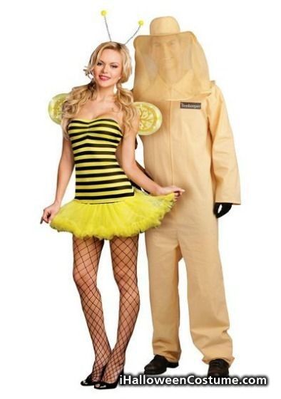 Bumble bee and beekeeper Halloween couples costume - Halloween Costumes 2013 Cute Couple Halloween, Funny Couple Costumes, Party City Costumes, Costumes For Couples, Vintage Halloween Photos, Halloween Costumes To Make, Couple Halloween Costumes For Adults, Horror Costume, Vintage Halloween Costume