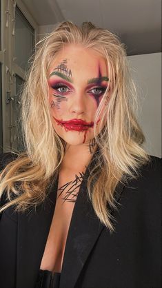 Which Nails Halloween, Halloween Outfit Inspo 2023, Black Blazer Halloween Costume, How To Halloween Makeup, Lady Joker Makeup, Easy Face Halloween Makeup, The Joker Women’s Halloween Costume, Joker Costume Female Outfit Makeup, Joker Woman Makeup