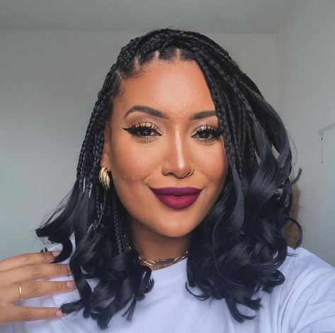 French Curl Braids Hairstyles, Goddess Box Braids Crochet Hair, Box Braids With Curly Ends, Curly Braiding Hair, Braids With Curly Ends, French Curl Braids, Curl Braids, Latest Hair Braids, Goddess Box Braids