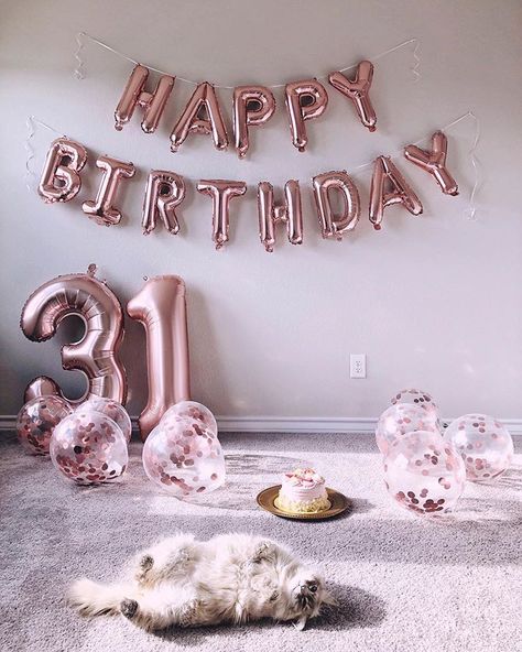 Maria в Instagram: «Happy Birthday to me! 💗🌷🎈🎂🎉 31 years old today and with my little queen who follows me around all the house and didn’t let me alone in…» Bach Weekend, 31 Years Old, 32 Birthday, Luxury Birthday, 31st Birthday, Birthday Balloon Decorations, Happy Birthday To Me, Instagram Happy Birthday, Happy B Day