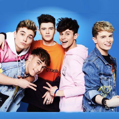 Don't hurt yourself (Roadtrip Fanfic) - Chapter 5 - Wattpad Best Road Trip Songs, Roadtrip Boyband, Brooklyn Wyatt, Tristan Evans, Roadtrip Tv, Road Trip Camping, Tv Covers, Hunks Men, Road Trip Hacks