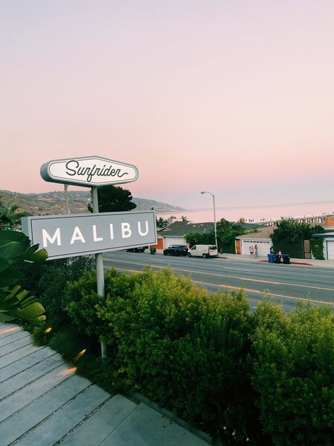 Malibu Summer Aesthetic, Malibu Aesthetic Vintage, California Hotel Aesthetic, Malibu Vibes Aesthetic, California Party Aesthetic, Malibu Astethic, Surfrider Hotel Malibu, California Travel Aesthetic, California Girls Aesthetic