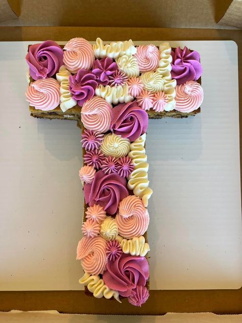 Number 1 Cookie Cake, Mini Number Cake, Cookie Cake Letter, Simple Number Cake, Number Shaped Cakes, Letter T Cake, Cookie Cake Number, Cookie Number Cake, Letter Birthday Cake