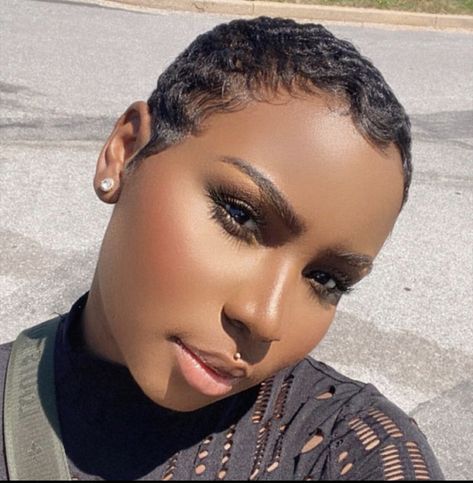 Shaved Natural Hair Black Women, Shaved Natural Hair, Pixie 2023, Natural Hair Black Women, Short Platinum Blonde Hair, Finger Waves Short Hair, Edgy Hairstyles, Shaved Hairstyles, Hair Black Women