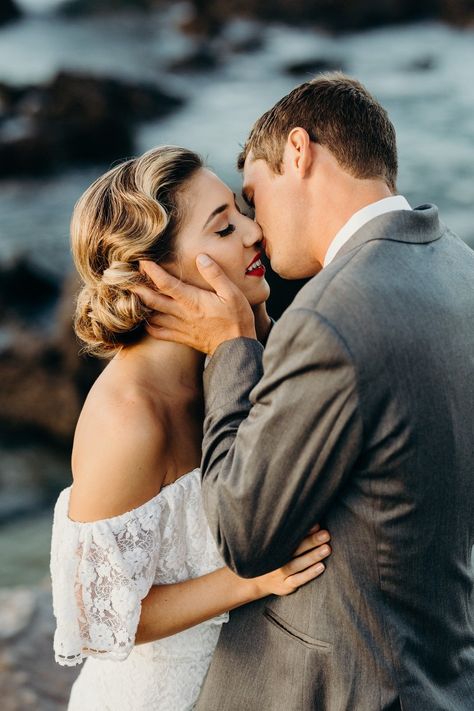 Modern Maui Jungle Wedding Inspiration at Haiku Mill / Unconventional Maui Wedding Photographer Finger Wave Updo, Amazing Wedding Makeup, Jungle Wedding, Retro Wedding Hair, Hawaiian Vintage, Wedding Hairstyles And Makeup, Finger Wave, Vintage Wedding Hair, Best Wedding Hairstyles