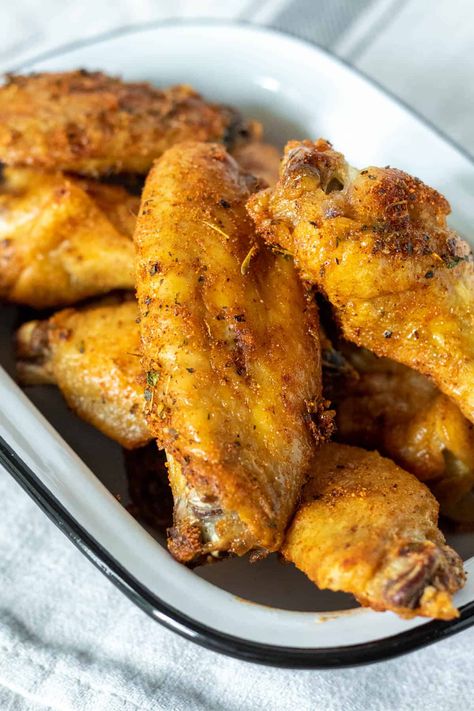 How to make the best crispy chicken wings in the air fryer, seasoned with Cajun spices and a drizzle of hot honey for the perfect sweet heat flavor profile! Snacks For Entertaining, Best Air Fryer Chicken Wings, Cajun Chicken Wings, Corn Elote Recipe, Korean Fried Chicken Wings, Southern Fried Catfish, Southern Tomato Pie, Homemade Cajun Seasoning, Honey Bbq Chicken