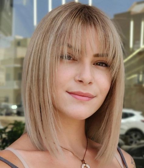 Straight Inverted Lob with Bangs Inverted Lob, Lob Haircut With Bangs, Bob Ideas, Medium Bob, Corte Bob, Bangs With Medium Hair, Chin Length Hair, Bob Haircut With Bangs, Bob Haircut For Fine Hair