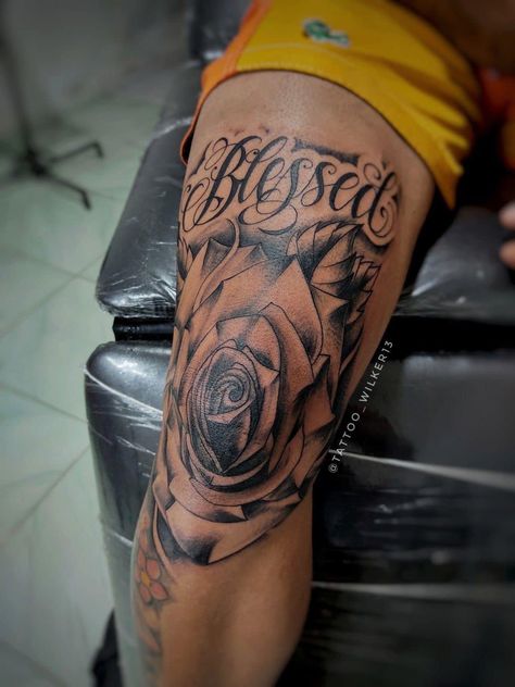 Back Name Tattoos For Guys, Men’s Knee Tattoo, Knee Tattoo Men, Small Dope Tattoos, Thigh Tattoo Men, Him And Her Tattoos, Hand Tattoo Designs, Chest Tattoo Ideas, Half Sleeve Tattoos Forearm