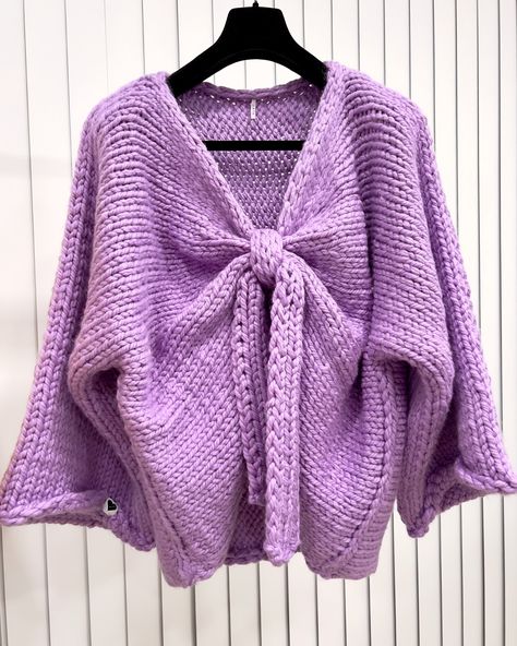 Hi 🧸🎀🎀🎀 Bow sweater is coming. PRE ORDER by Dm 💌 #preorder #new #bow #trend #sweater #chunky #knit #fashion #knitwearfashion #mumshandmade #knitting #fashiontrends Bow Trend, Yarn Clothes, Pastel Lilac, Sweater Chunky, Bow Sweater, Handmade Sweater, Camel Sweaters, Knitwear Fashion, Chunky Knitwear