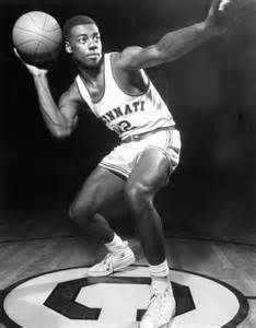 Oscar Robertson was born on November 24, 1938, in Tennessee. He grew up in Indianapolis. In 1956 became one of the first African-Americans to play basketball at the University of Cincinnati. In 1960, he led the U.S. Olympic men's team to the gold medal. The Cincinnati Royals drafted him that same year. Robertson played 14 NBA seasons. He is considered one of the best NBA all round players ever! Basketball Pics, Oscar Robertson, Michael Carter, Basketball History, University Of Cincinnati, Nba Legends, Sport Icon, Sports Hero, Cincinnati Bearcats