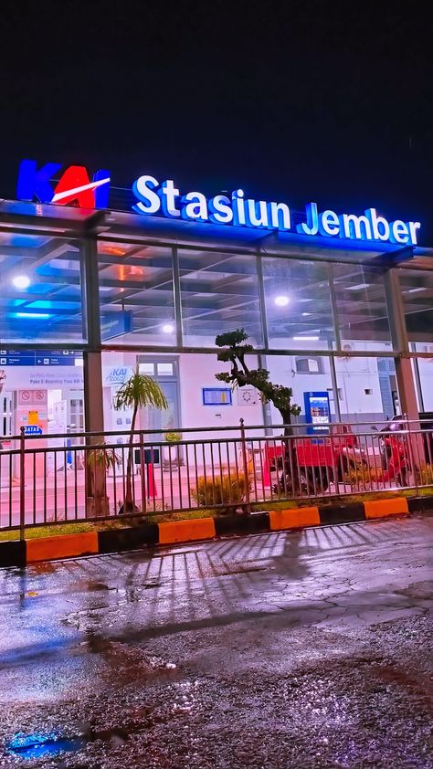 #stasiun #jember Malang, Disney