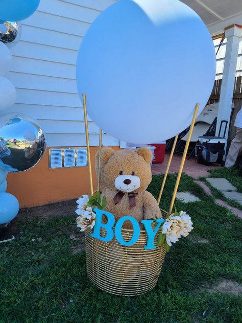 Globo aerostatico /teddy bear
Materiales de walmart y Dollar tree. Teddy Bear, Baby Shower, Shower