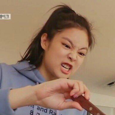 Rose Blackpink Memes Funny, Jennie Meme Funny, Blackpink Funny Photos, Jennie Angry, Jennie Meme, Blackpink Meme, Memes Blackpink, Bts Meme Faces, Blink Book