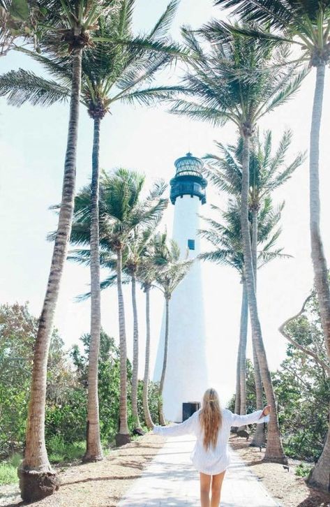 Cape Florida Lighthouse, Florida Honeymoon, Florida Lighthouses, Weekend In Miami, Miami Travel Guide, Florida Travel Destinations, Miami Vacation, Miami Travel, Florida Photography