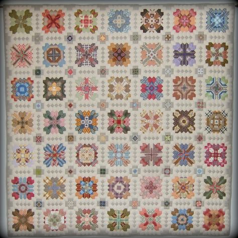 Every Stitch: Lucy Boston finished - I am LOVING these blocks!  This blog tells how she finished/bound it. Patchwork Of The Crosses, Lucy Boston, Farmers Wife, Cross Quilt, Hexie Quilt, English Paper Piecing Quilts, Sampler Quilts, Hexagon Quilt, Paper Piecing Quilts