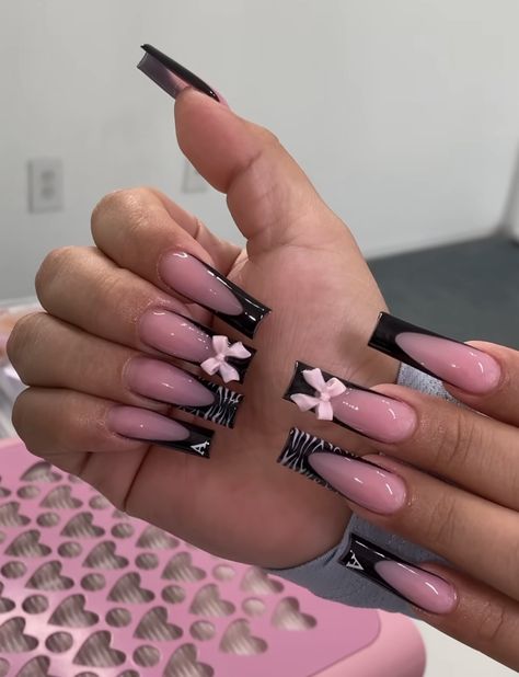 Simple Nail Art Videos, White Tip Acrylic Nails, Black Acrylic Nails, Acrylic Nail Set, Hard Nails, Winter Nails Acrylic, Girly Acrylic Nails, Basic Nails, Work Nails