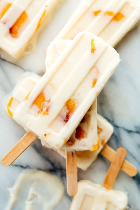 Peach Yogurt Popsicles, Peach Popsicles, Peach Honey, Creamy Honey, Ice Pop Recipes, Yogurt Popsicles, Homemade Popsicles, Ice Lolly, Ice Cream Popsicles