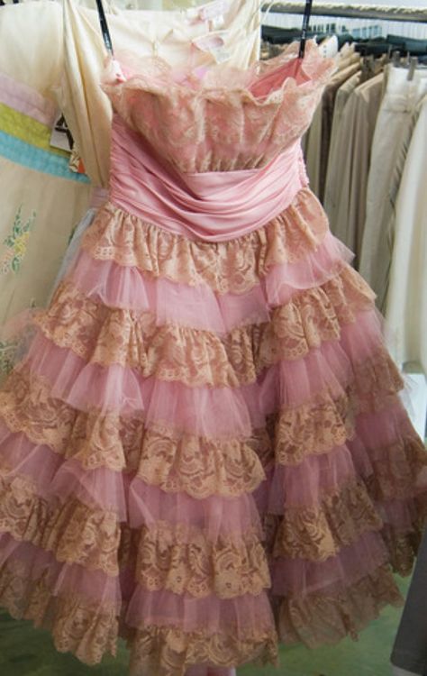 Vintage Tea Parties Outfit, Betsey Johnson Tea Party Dress, Tea Party Dress Aesthetic, Tea Party Aesthetic Vintage Outfit, Tea Party Birthday Dress, Yea Party Wedding, Betsy Johnson Dresses Vintage, Tea Party Outfit Aesthetic, Betsy Johnson Outfits