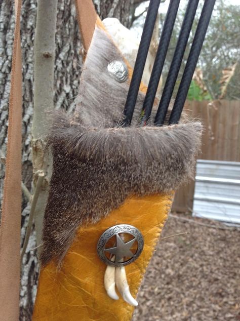 Deer hide quiver - TexasBowhunter.com Community Discussion Forums Diy Deer Hide Projects, Deer Hide Clothing, Deer Hide Ideas, Deer Hide Projects, Deer Hide Decor, Animal Hide Decor, Dear Wormwood, Zombie Proof House, Fur Crafts