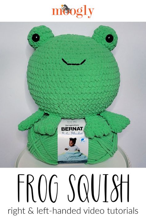 The Frog Squish Tutorial will show you how to make this fun cuddly amigurumi pal - in both right and left-handed video tutorials! Follow along with the free written crochet pattern on Moogly! via @moogly Crochet Large Frog Pattern Free, Crochet Squishy Pattern Free, Chunky Animals, Crochet Squishmallow, Crochet Squishy, Squishy Animals, Frog Squishmallow, Crochet Therapy, Moogly Crochet