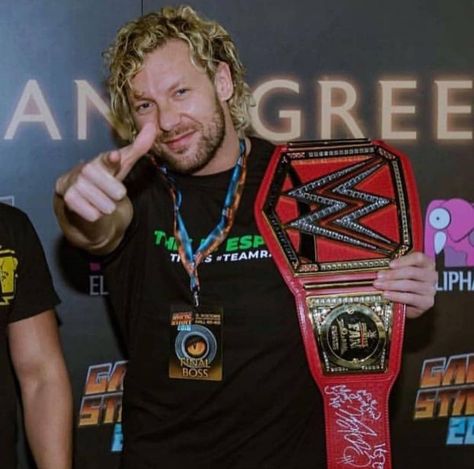 Kenny Omega Holding WWE Universal Championship Kenny Omega The Cleaner, Aew Championship, Aew Kenny Omega, Wwe Universal Championship, Jeff Hardy, Kenny Omega, Pro Wrestler, Wrestling Wwe, Grappling