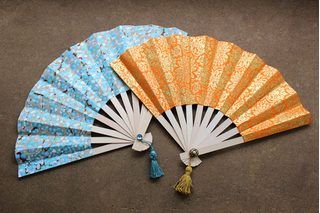 How to Make a Metal Tessen (8 Steps) | eHow Fabric Hand Fan, Activity Village, Japanese Fans, Japanese Fan, Diy Fan, Paper Fans, Japanese Crafts, Japanese Paper, Origami Paper