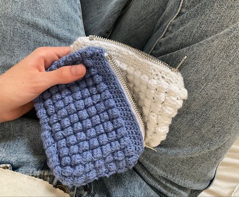 Crochet Wallet Aesthetic, Bobble Crochet Bag, Bobble Stitch Crochet, Crochet Store, Bobble Crochet, Crochet Wallet, Crochet Bobble, Crochet Aesthetic, Crochet Pouch