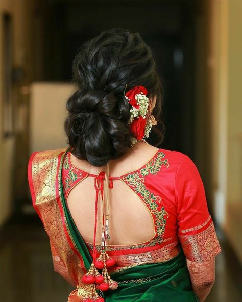 Beautiful hairstyle Hair Style On Saree, Saree Hairstyles, Wedding Bun Hairstyles, Engagement Hairstyles, Traditional Hairstyle, Mother Of The Bride Hair, Bridal Hair Buns, Beautiful Hairstyle, Indian Wedding Hairstyles