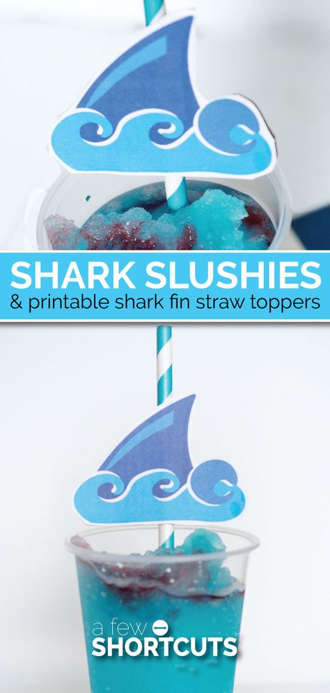 Shark Week Fun! Make these yummy Shark Slushies with this simple recipe and get the free Printable shark fin straw toppers too! Shark Week Recipes, Shark Week Party, Granitas, Smoked Salmon Bagel, Shark Themed Party, Salmon Bagel, Cheesecake Bites Recipe, Diy Straw, Frozen Summer