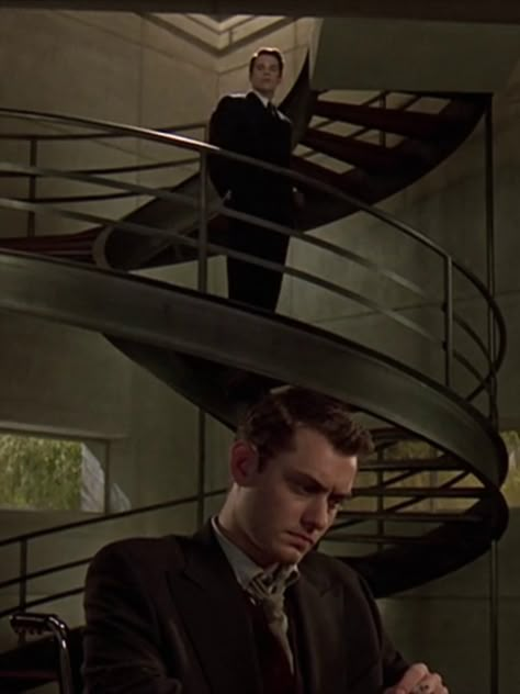 French New Wave Aesthetic, Gattaca Movie, Sci Fi Workshop, New Wave Aesthetic, Black Clown, Movie Date, Ethan Hawke, Viewing Room, Cinema Photography