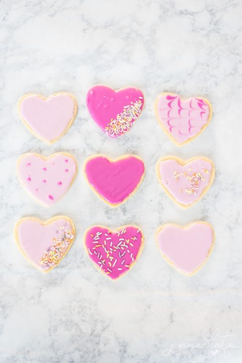 Panera Sugar Cookie Recipe, Powdered Sugar Cookies, Valentine Sweets, Soft Sugar Cookie Recipe, Buttery Sugar Cookies, Powdered Sugar Icing, Lemon Drop Cookies, Heart Sugar Cookie, Valentine Cookie