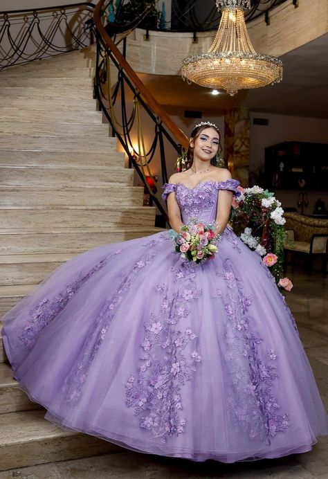 Light Purple Quince Dresses, Light Purple Quinceanera Dresses, Purple Quince Dress, Vestido Color Lila, Ball Gown Sweet 16, Lavender Quinceanera Dresses, Lavender Quinceanera, Purple Ball Gown, Debut Gowns