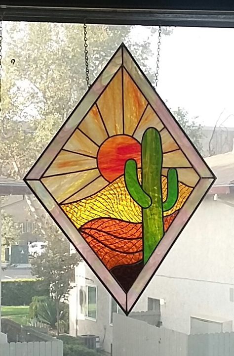 Diy Stained Glass Window, Glass Painting Patterns, Glass Cactus, Stained Glass Patterns Free, Stained Glass Decor, Glass Art Projects, Stained Glass Ornaments, Stained Glass Suncatchers, Stained Glass Flowers